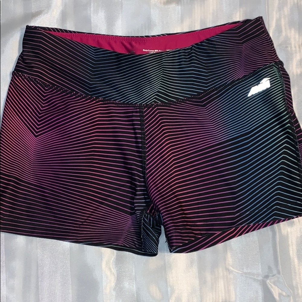 🌸 CLOSET CLEAN OUT 🌸 Avia exercise shorts